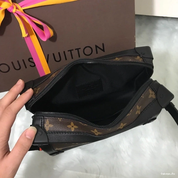 VUITTON BOX LOUIS 0118